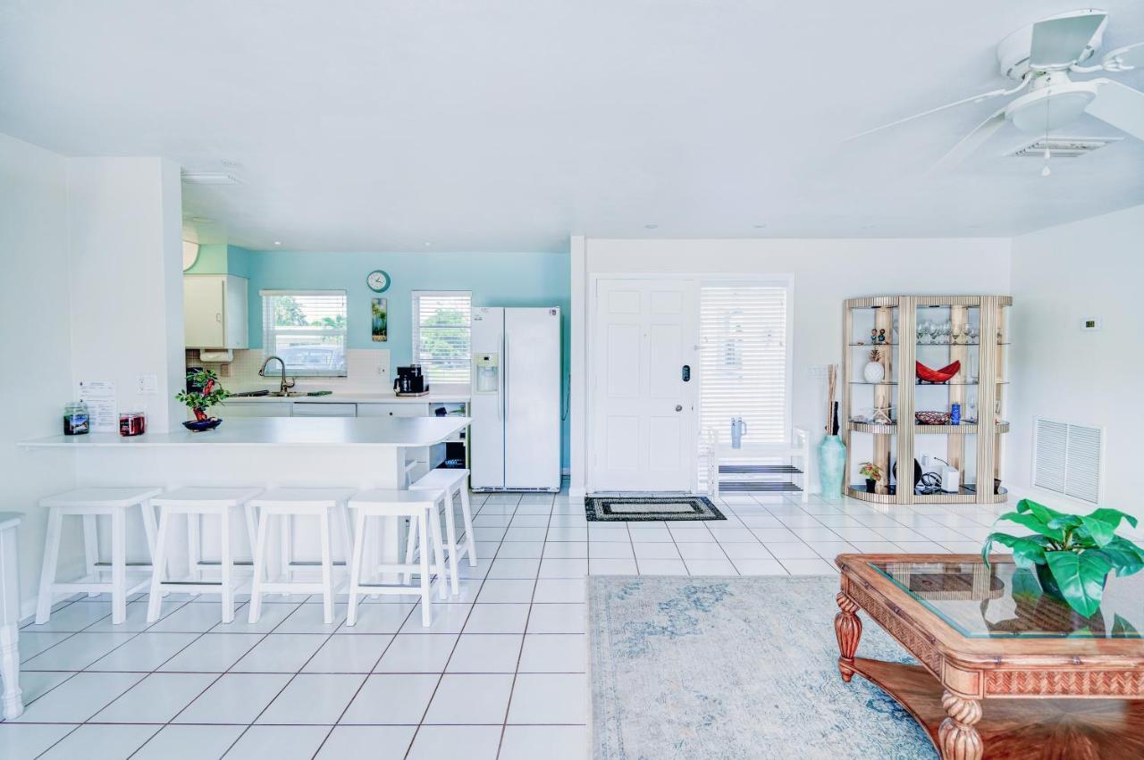 Cozy 60'S Home, City & Canal Located Cape Coral Eksteriør bilde